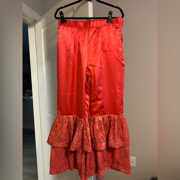 Women’s Indian outfit - Picture 2 of 2